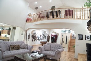 Interior - Up to 10 Guests in Kanab's 2nd Largest Home! 6 Bedrooms 6.5 Baths, Country, View (Kanab)