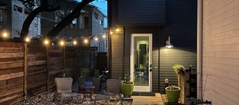 Bright Contemporary Guest House with Private Patio, Walk to S Congress, Downtown