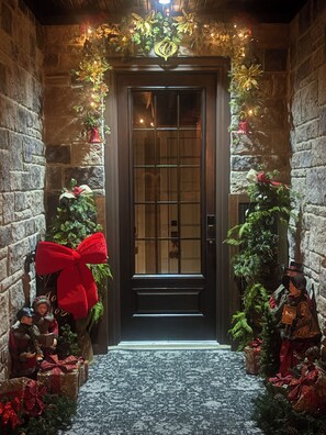 Interior - 2of2 Bedroom Suites Overlooking Lake Barkley Old Kuttawa w/ golf cart (Kuttawa)