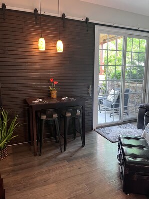 TV connectée, cheminée