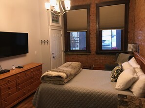 1 bedroom, iron/ironing board, travel cot, free WiFi