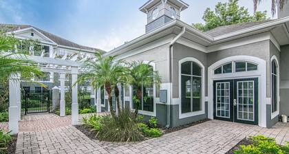 Ground Floor - 2 bedroom 2 bath in Tampa, FL