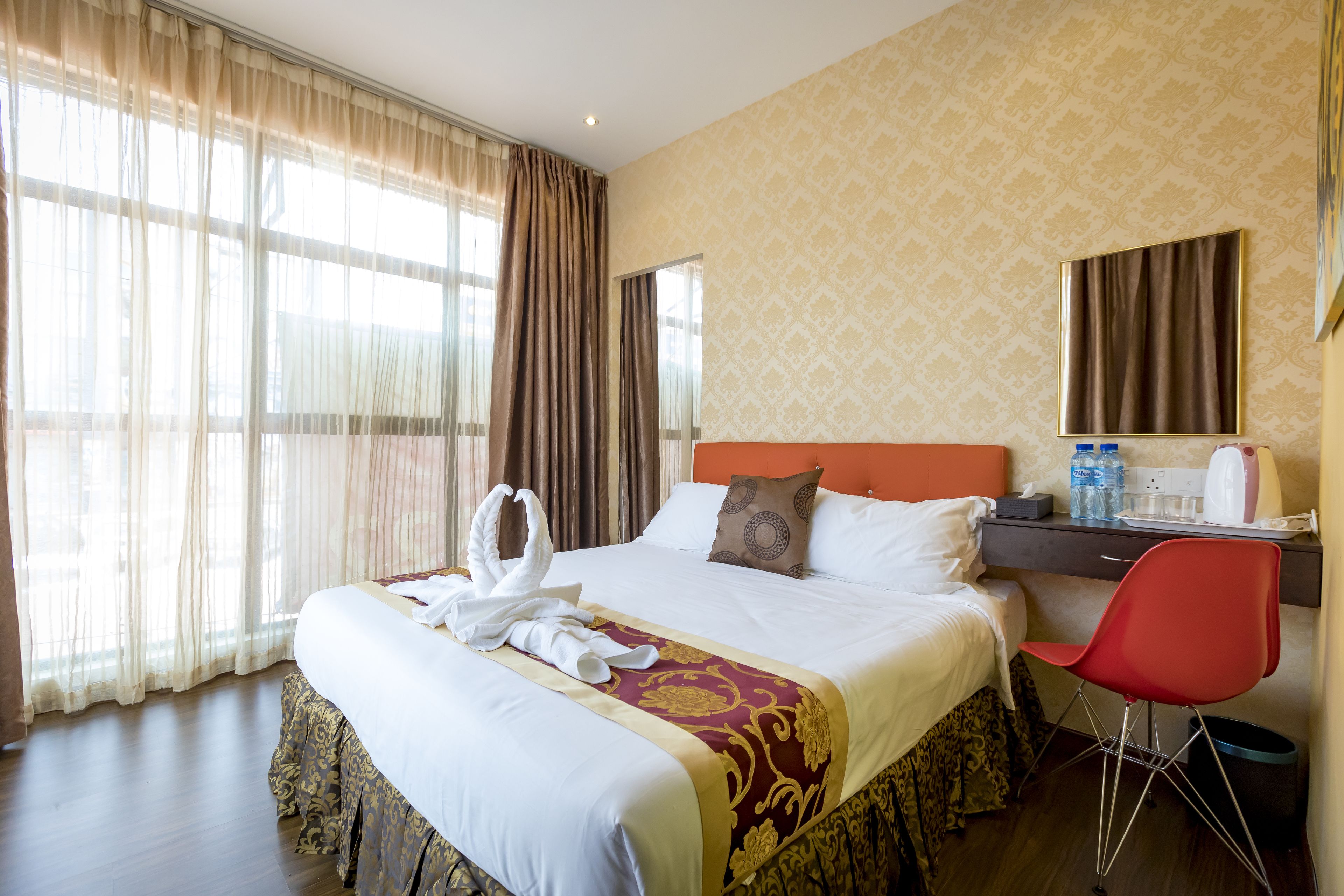 Premium bedding, in-room safe, desk, soundproofing