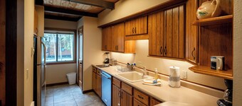 Star Harbor # 04: 3 dormitorios / 2. 5 BA condominio / casa en Tahoe City, capacidad para 6