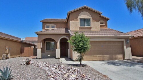 Beautiful home in quiet neighborhood