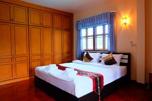 Frigobar, escrivaninha, Wi-Fi de cortesia, roupa de cama