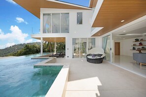 3 Bedroms Villa | 테라스/파티오