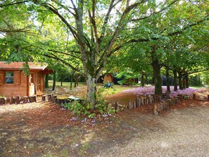 Chalet, Shared Bathroom | Terrace/patio - Les Cabanes des Chateaux (Valloire-sur-Cisse)