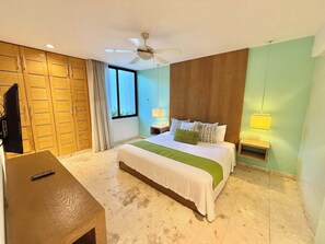 1 chambre, coffres-forts dans les chambres, fer et planche à repasser