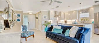 COASTAL GETAWAY a un décor élégant et côtier; proche plages, commerces, restaurants