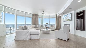 Smart TV, chimenea, Netflix, servicios de streaming