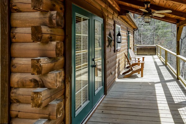 Terrace/patio - Walk to the Broad River or Mirror Lake!  Hot tub and wrap-around deck! WIFI! (Lake Lure)