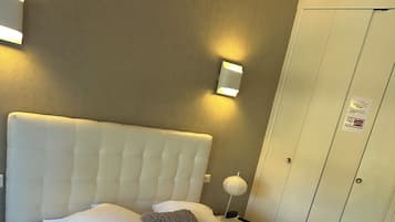 Premium bedding, individually decorated, individually furnished, desk