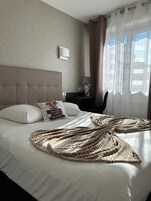 Superior Double Room | Premium bedding, individually decorated, individually furnished, desk