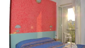 Soundproofing, cots/infant beds, free WiFi