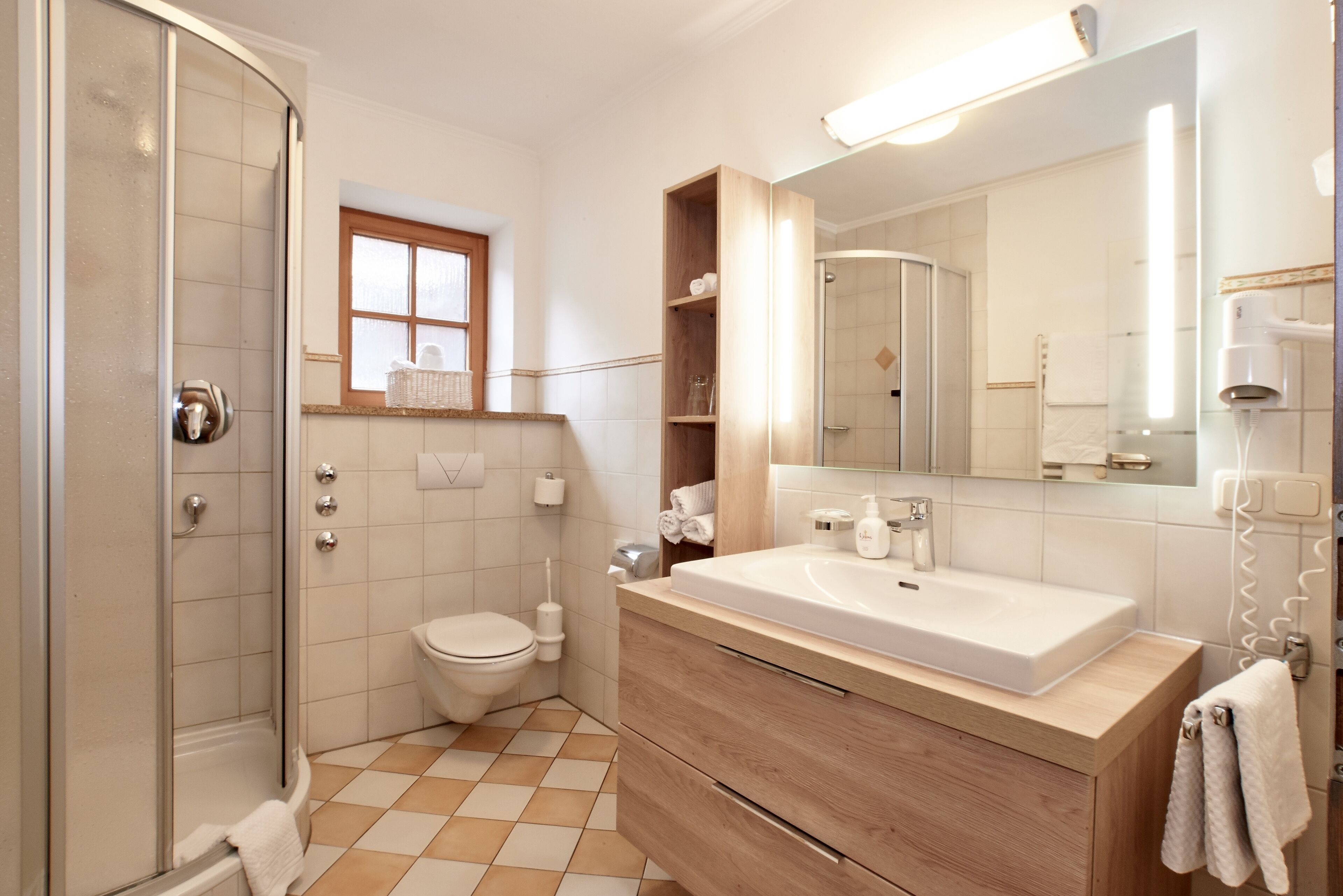 junior suite | bathroom | free toiletries, hair dryer, bathrobes, slippers
