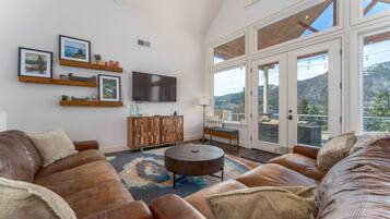 TV connectée, cheminée