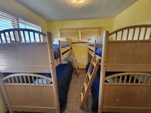 7 habitaciones, tabla de planchar con plancha y wifi gratis 