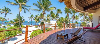 San Pedro 5-bedroom, 4-bathroom Villa Opal, ocean views, concierge onsite