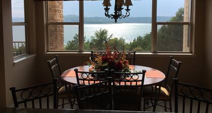 Relax In Luxury On Table Rock Lake, Close To Branson