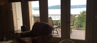 Relax In Luxury On Table Rock Lake, Close To Branson
