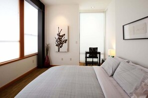 3 bedrooms, iron/ironing board, free WiFi, bed sheets - Bridge View Loft - Modern, Amazing Views, Walk to Downtown (Hood River)