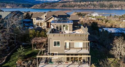 Hazel House - Gorgeous, Views, Perfect Hood River Getaway!