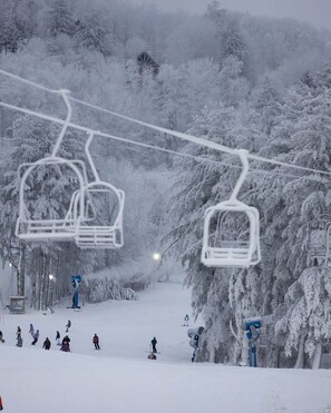 Snow and ski sports