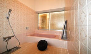 Tatami Room with Shared Washrooms and Bathrooms | Bathroom | Separate bathtub and shower, deep-soaking bathtub, free toiletries