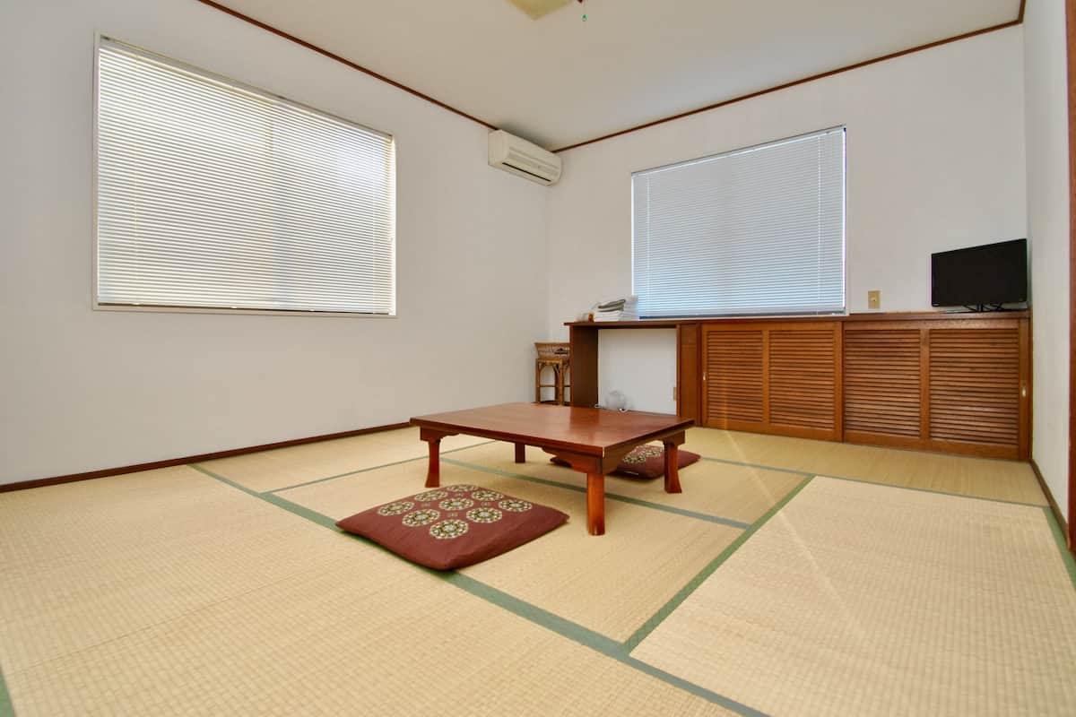 Chambre Tradition, salle de bains commune (Japanese Style, Tatami)