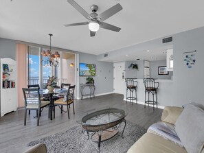 TV - Spectacular Views!!  Beautifully Updated!!  No Resort Fees! (Fort Myers Beach)
