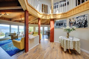 TV, DVD player, books - 16 Mi to Schweitzer Mtn: Family Gem in Sagle! (Sagle)