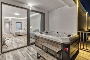 Bañera de hidromasaje interior