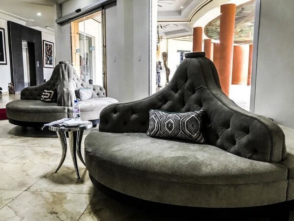 Lobby sitting area - Millennium Guest House & Suites (Monrovia)