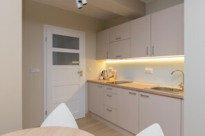 Comfort Apartment, 1 Bedroom | Private kitchenette