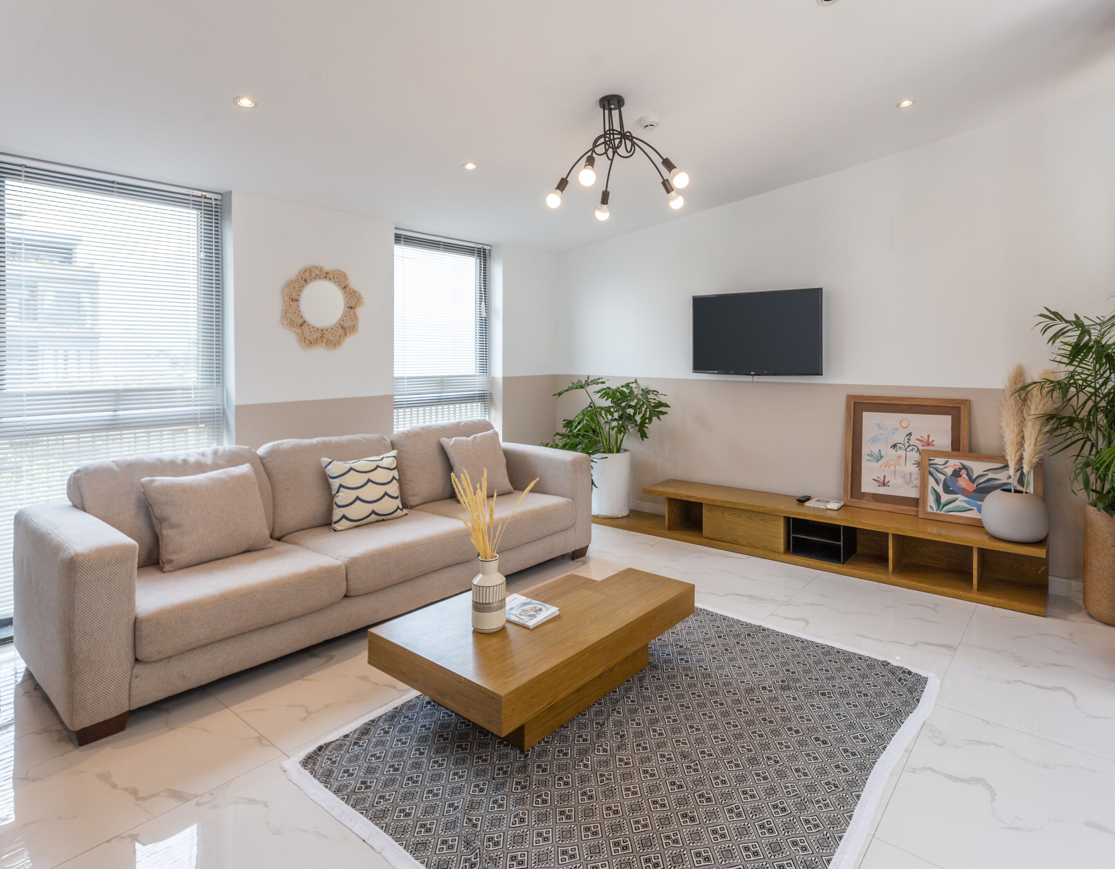 42-inch flat-screen tv with cable channels, tv