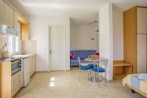 アパートメント | リビング エリア | テレビ