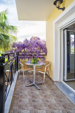 Apartment | Balcony - Nautilus Apartments (Lesvos)