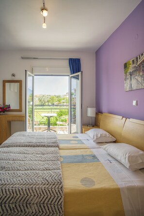 Apartment | WiFi (free), bed sheets - Nautilus Apartments (Lesvos)