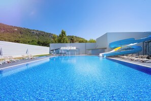 Sesongbasert utendørsbasseng