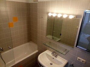 Iron/ironing board, free cots/infant beds, free WiFi - City Center Homes (Vienna)