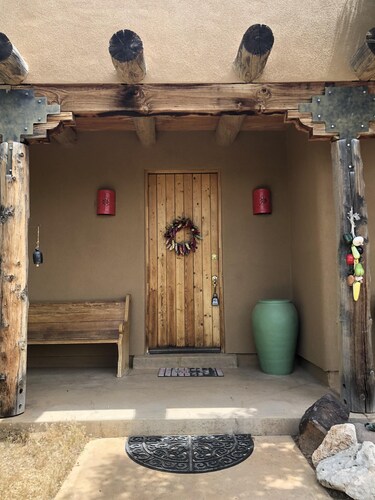Great Home to Relax, unwind and Rejuvenate. Get connected to nature!