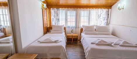 Standard Triple Room | Free WiFi