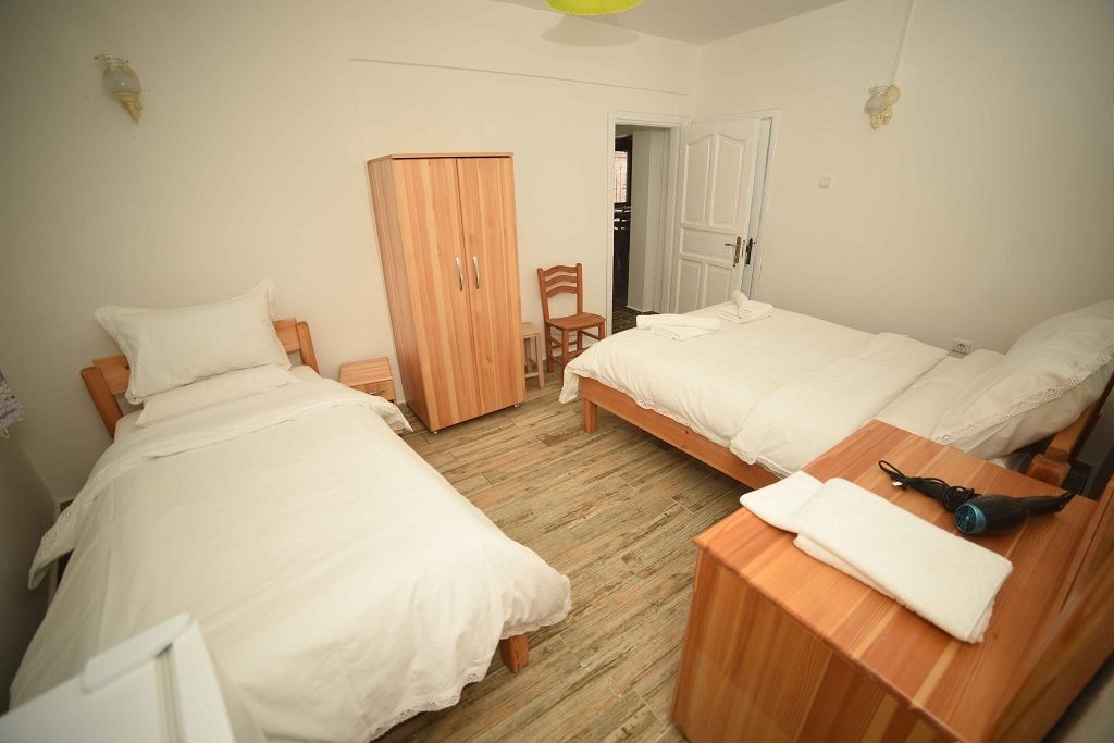 standard triple room | free wifi