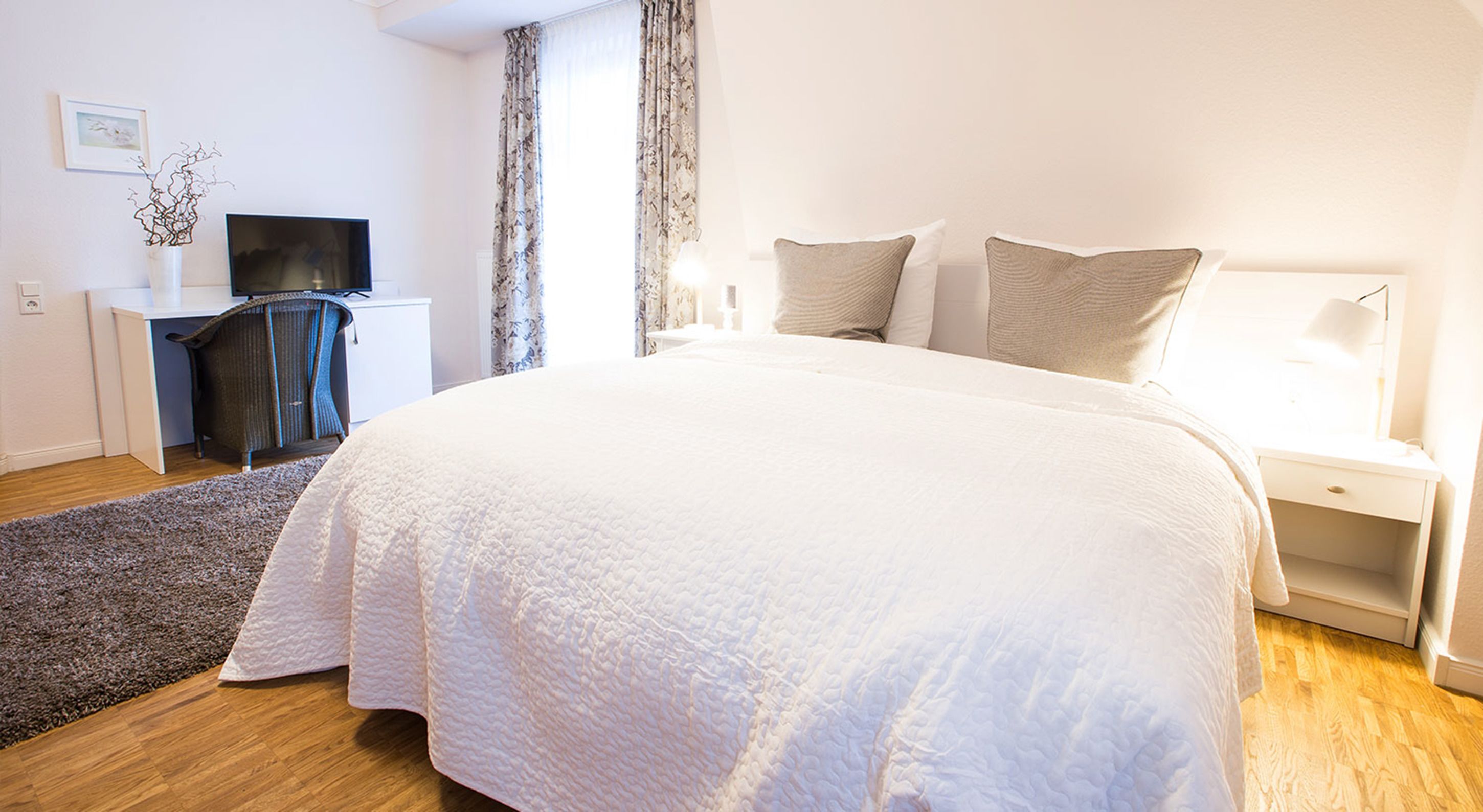 big double room | in-room safe, desk, blackout curtains, soundproofing