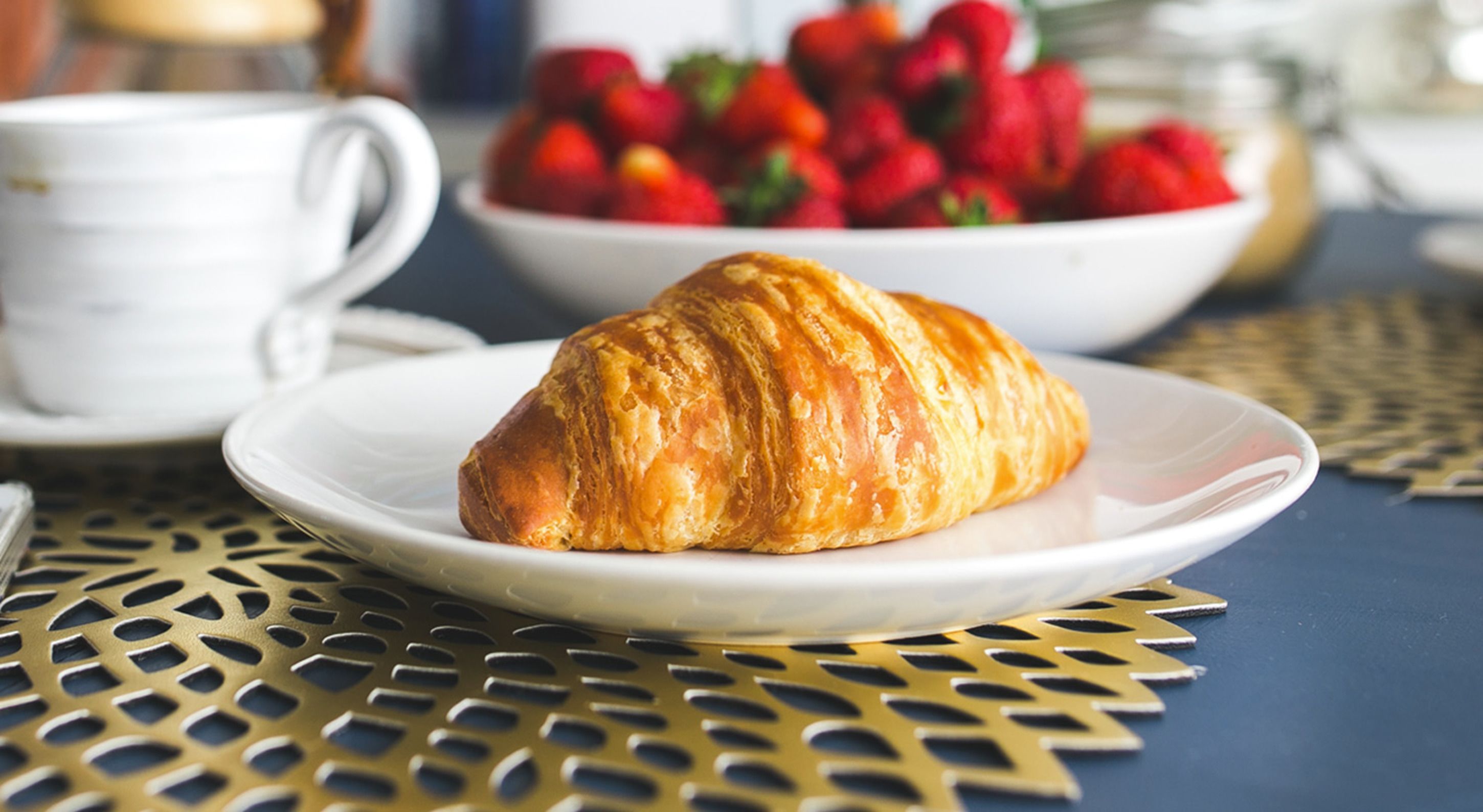 daily buffet breakfast (eur 12.90 per person)
