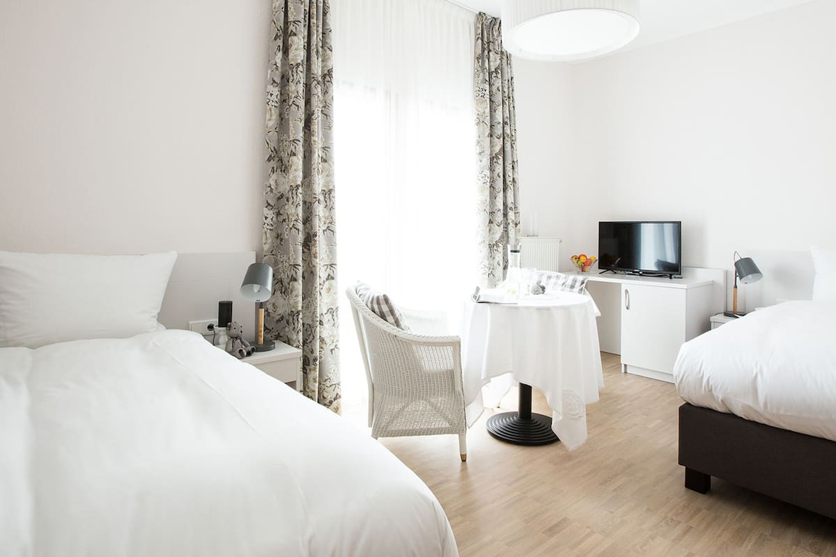 twin room, balcony | in-room safe, desk, blackout curtains, soundproofing