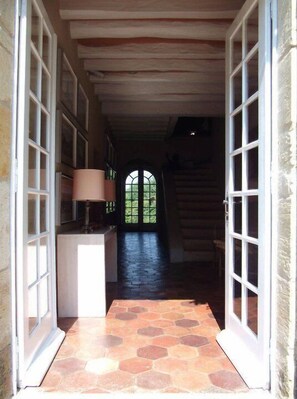 Interior - Domaine de l'Espelette (Haux)