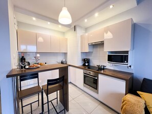 Comfort Apartment, 1 Bedroom | Private kitchenette
