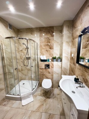 Comfort-Apartment, 1 Schlafzimmer | Badezimmer | Haartrockner, Handtücher